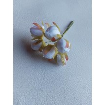 Букетики 1,8*2,5 см на веточке (6 шт) цв. белый, цена за пучок